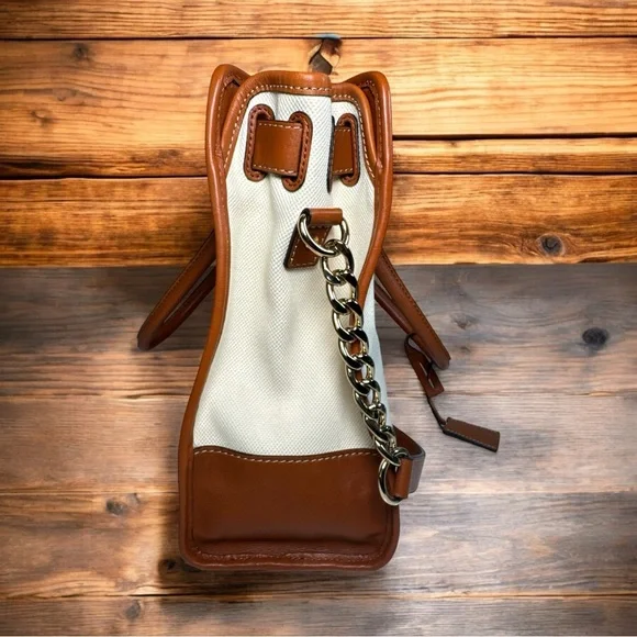 Michael Kors Hamilton Large Stripe Canvas Tote
Limited Edition Red and Cream - Picture 7 of 11